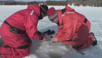 Pêche sous glace à la ouananiche