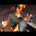 Comment allumer un feu de camp en camping - Sépaq