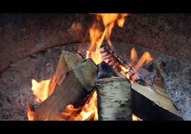 Comment allumer un feu de camp en camping - Sépaq