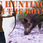 Chasse traditionnelle à l'arc, chasse au porc et pêche avec les garçons de Hayes