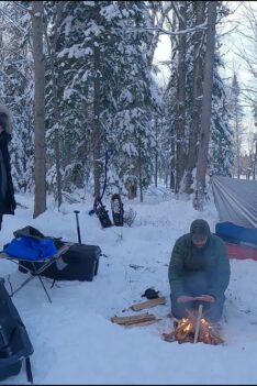 2 nuits, Camping Hivernal sous une bâche, pêche sur la glace, -15 celcius